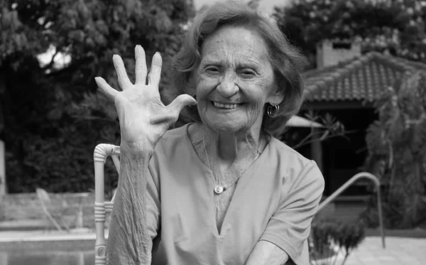 Laura Cardoso Morreu: Causa da Morte, Velório e o Legado da Estrela