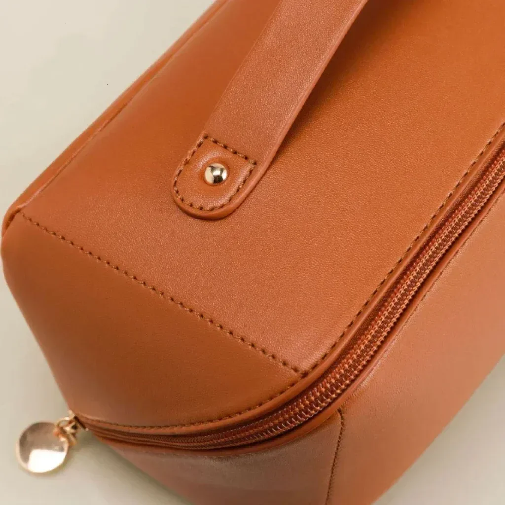 Necessaire Organizadora de Cosméticos: O Segredo de Viagem das Apaixonadas por Beleza