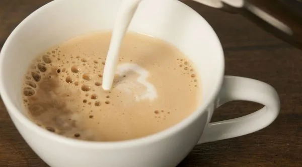 Cafe-com-leite-faz-bem-1 Café com Leite: É Saudável? Desvende Mitos e Proporções Ideais!