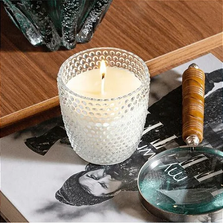 Limpar-velas Como Limpar Velas: Dicas para Manter o Brilho e o Perfume Perfeitos